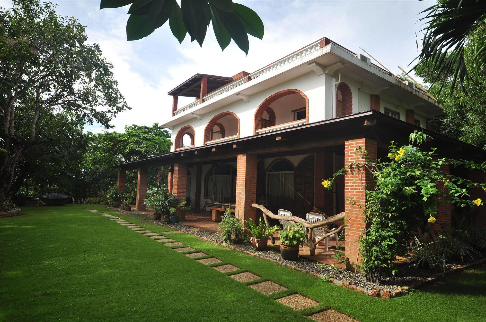 Amihan-Home Balabag  Exterior photo